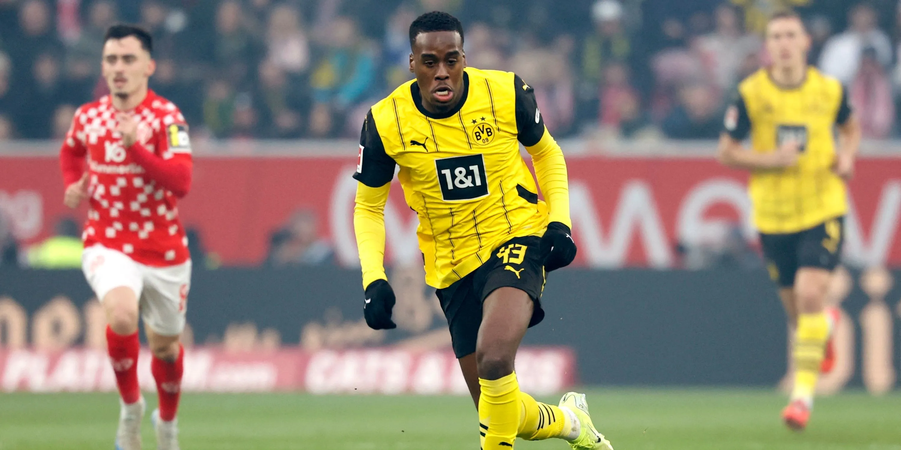 Chelsea Chốt Hạ Ai Cho Hàng Công Hè Này: Rafael Leao Hay Jamie Bynoe-Gittens?
