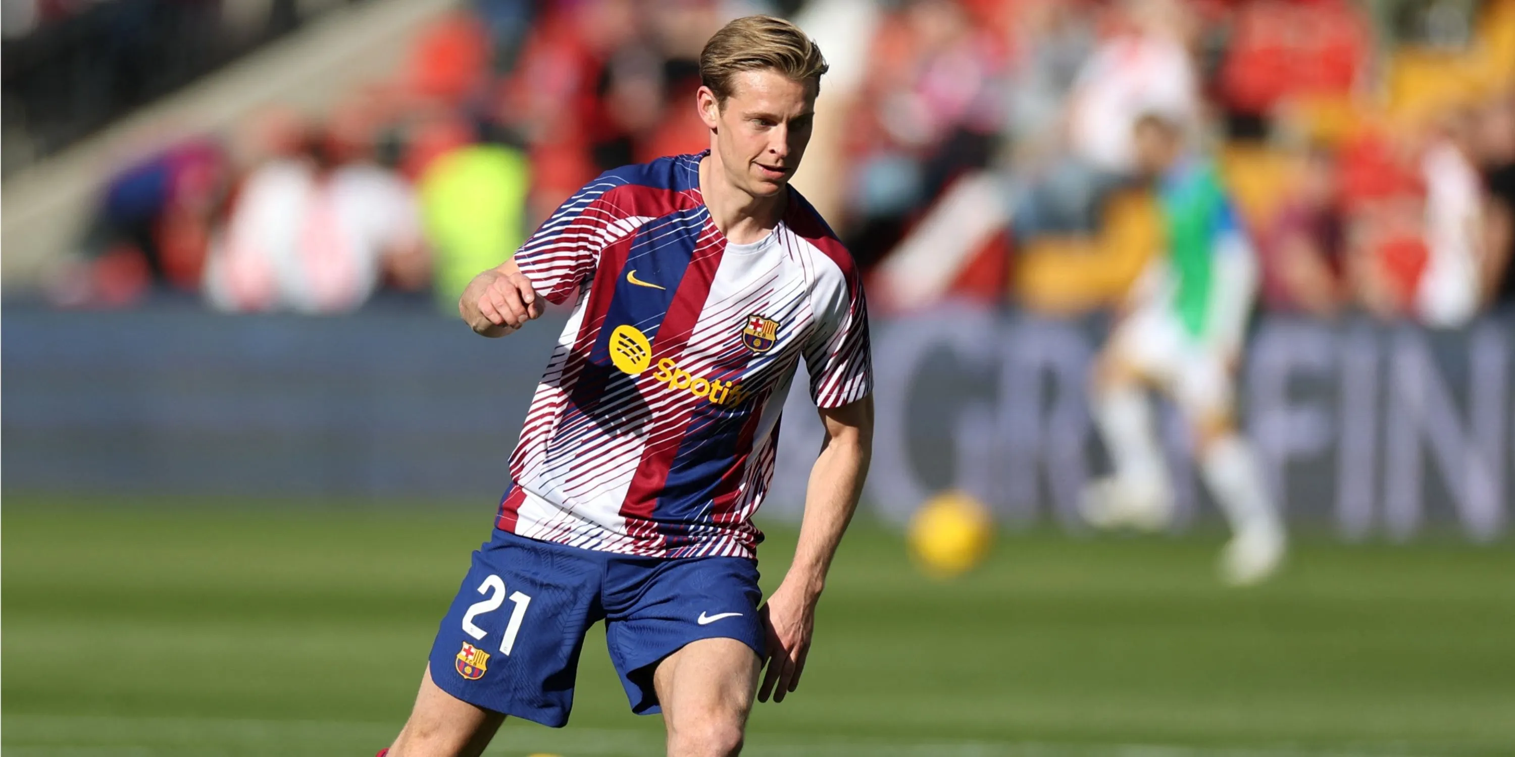 Frenkie De Jong thi đấu cho Barcelona, mục tiêu tiềm năng của Liverpool