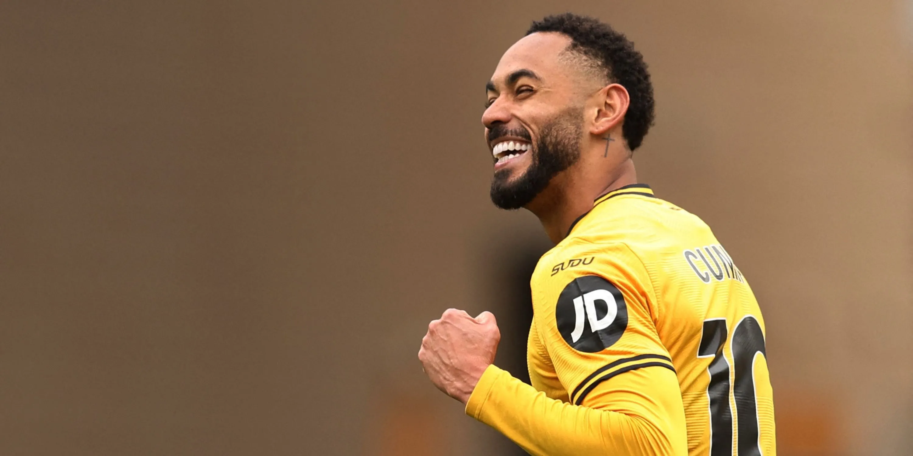 Matheus Cunha ăn mừng bàn thắng thứ tư cho Wolverhampton Wanderers