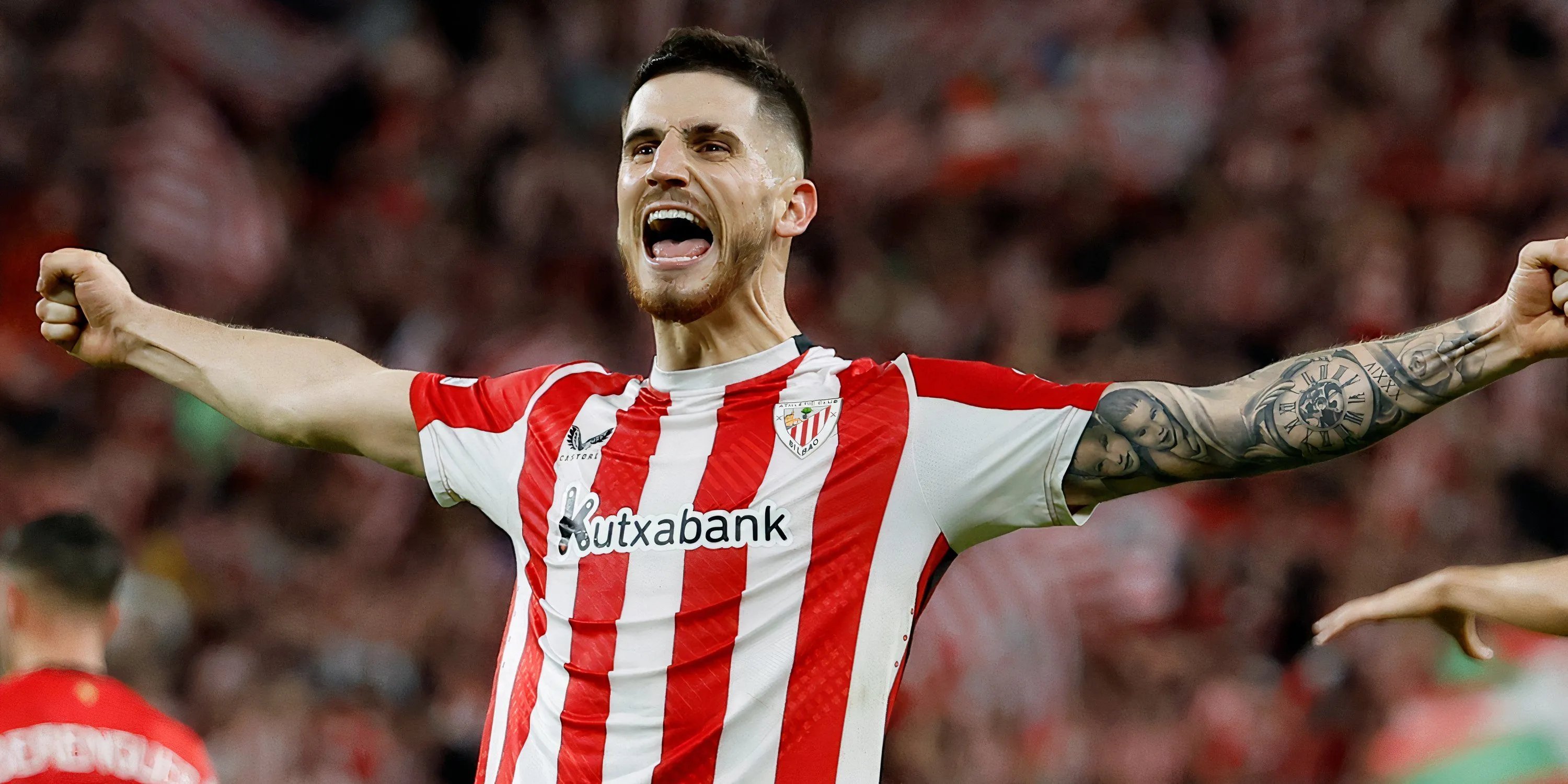 Oihan Sancet trong màu áo Athletic Club Bilbao thi đấu ở La Liga