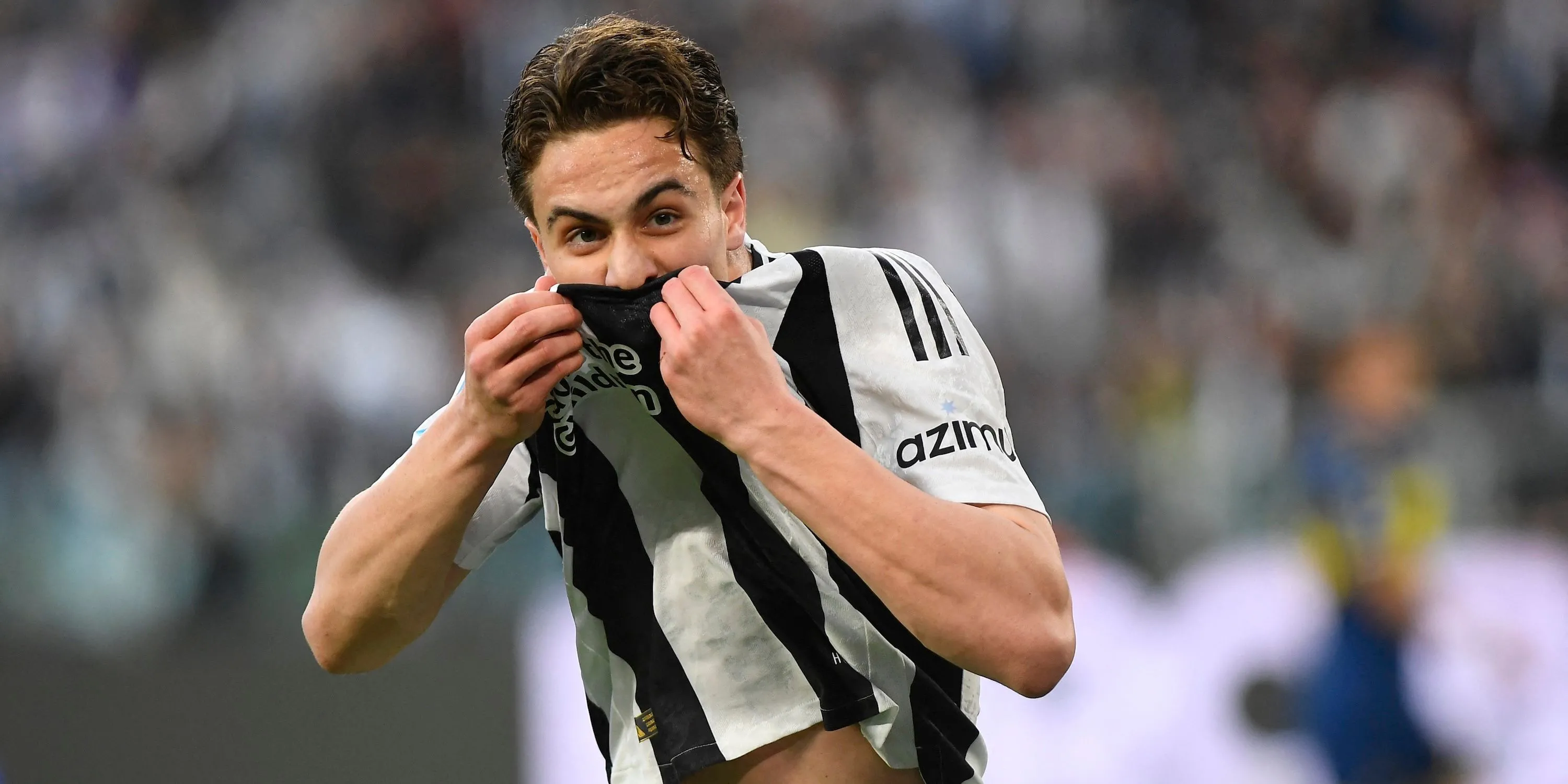 Sao trẻ Kenan Yildiz ăn mừng bàn thắng cho Juventus