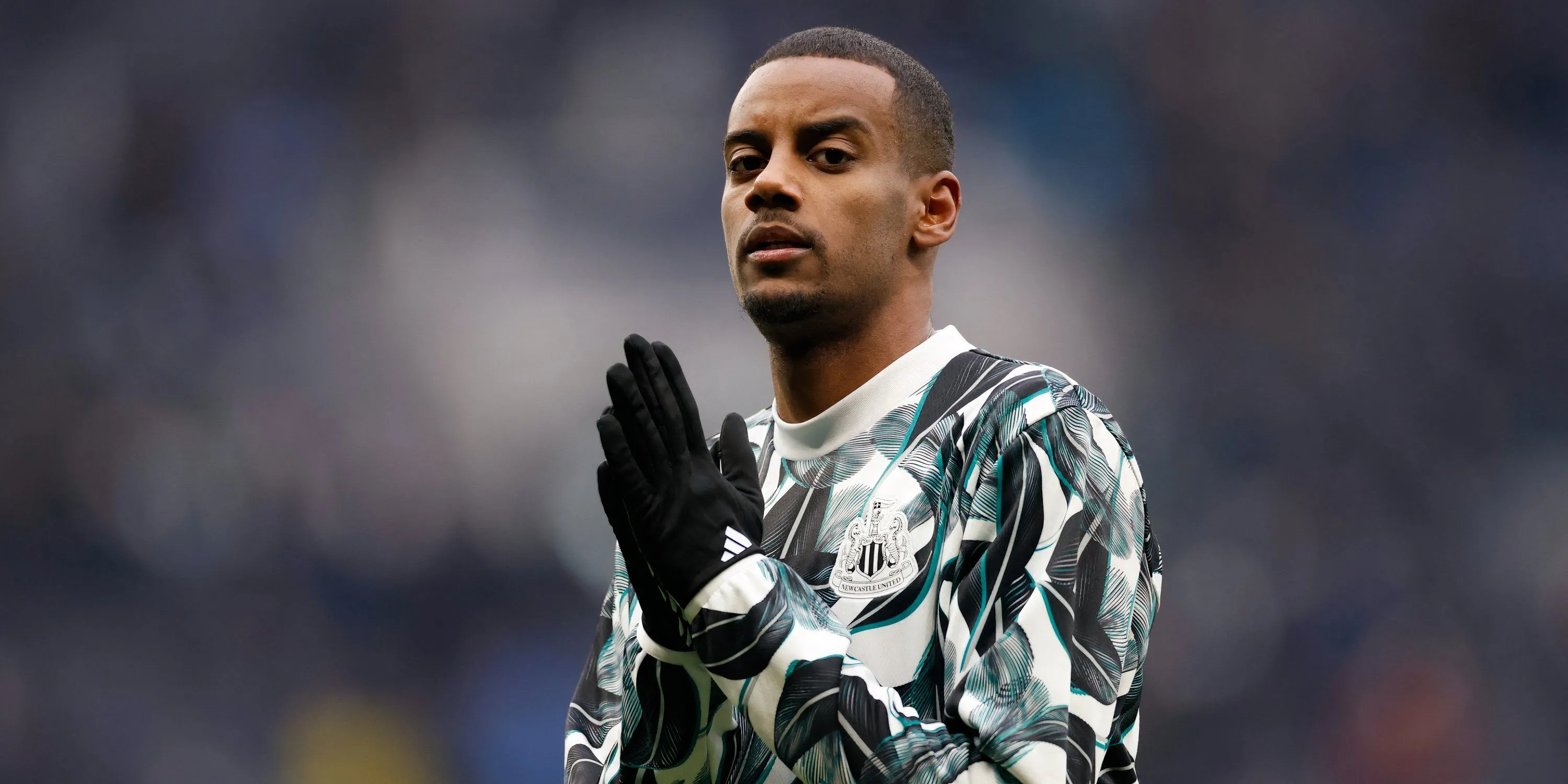 Tiền đạo Alexander Isak của Newcastle thi đấu