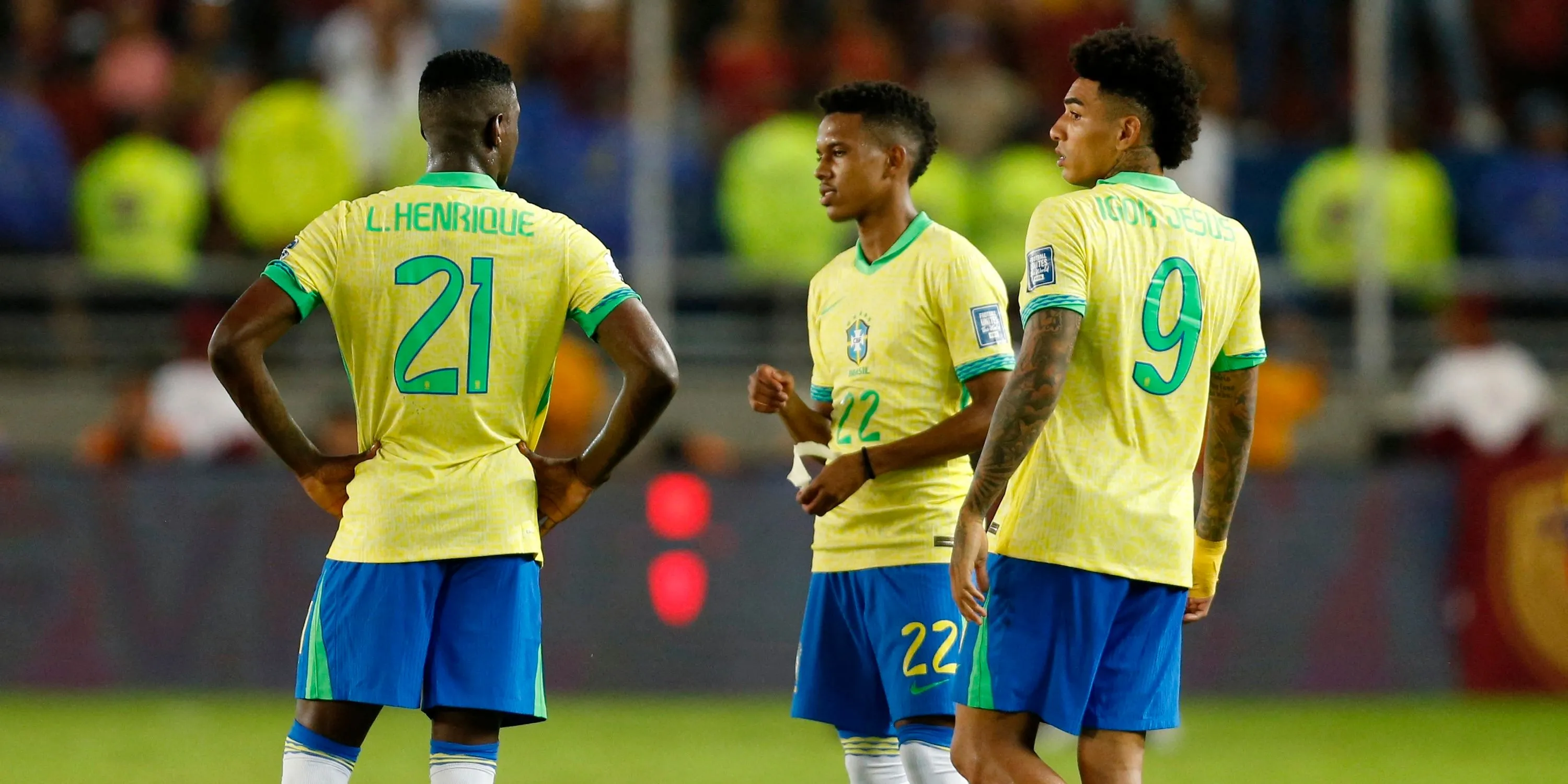 Estevao Willian (trái) cùng đồng đội trong đợt tập trung của đội tuyển Brazil.