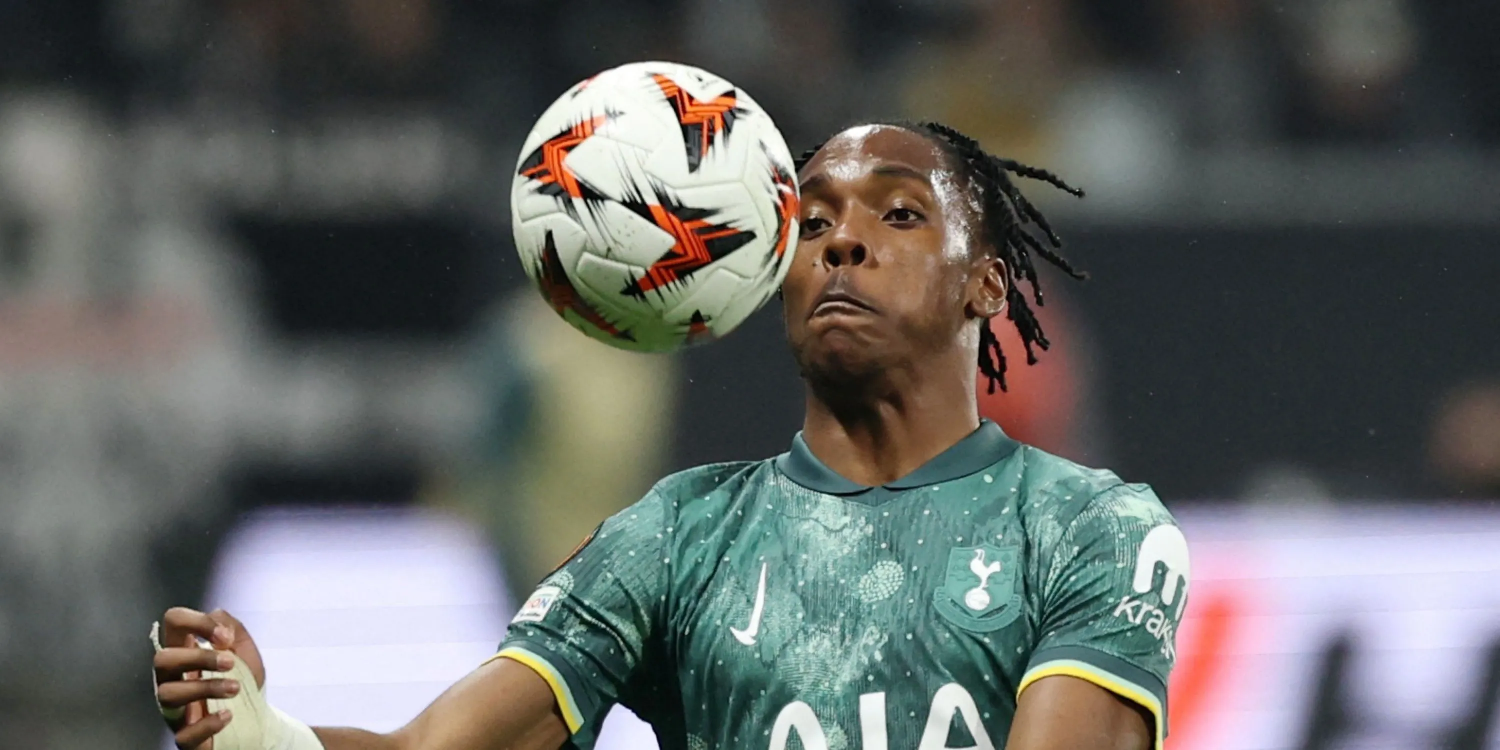 Mathys Tel thi đấu cho Tottenham theo dạng cho mượn