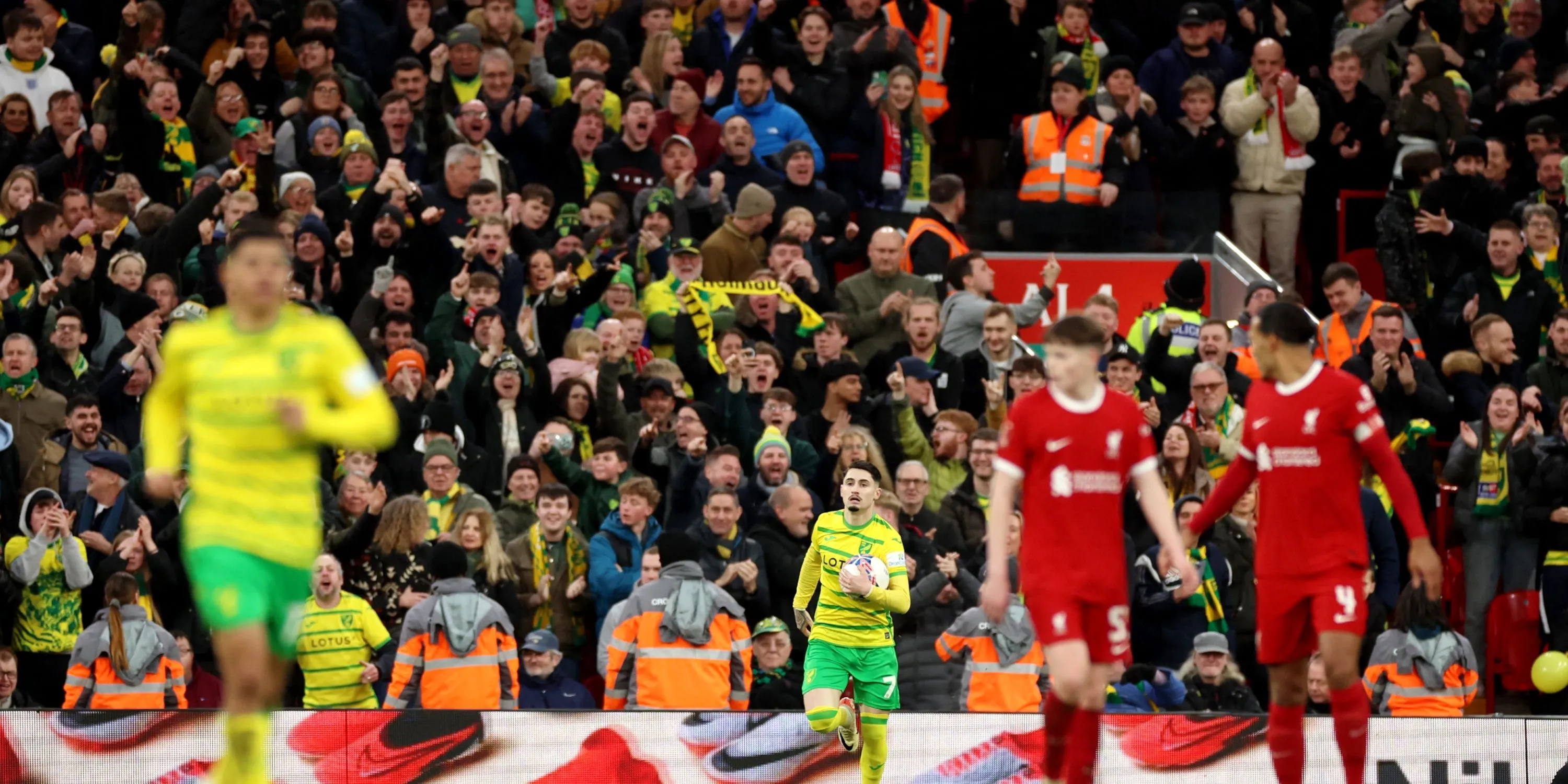 Phong độ ấn tượng của Borja Sainz giúp Norwich City