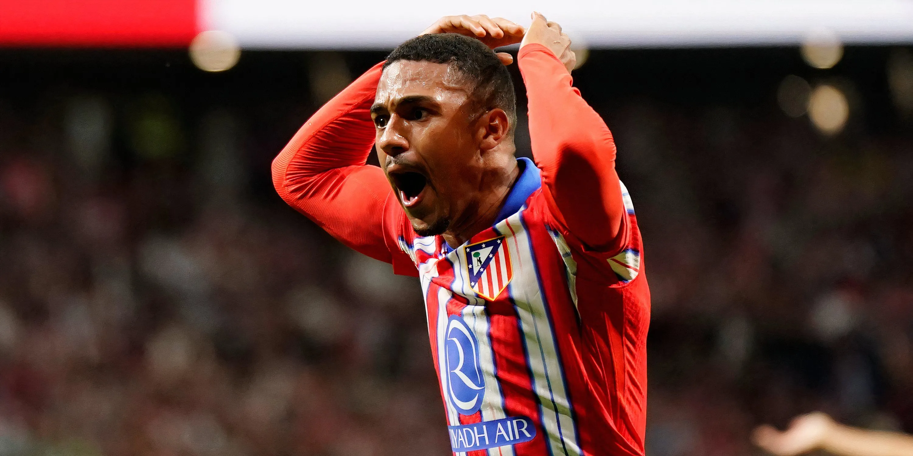 Hậu vệ Samu Lino trong màu áo Atlético Madrid.