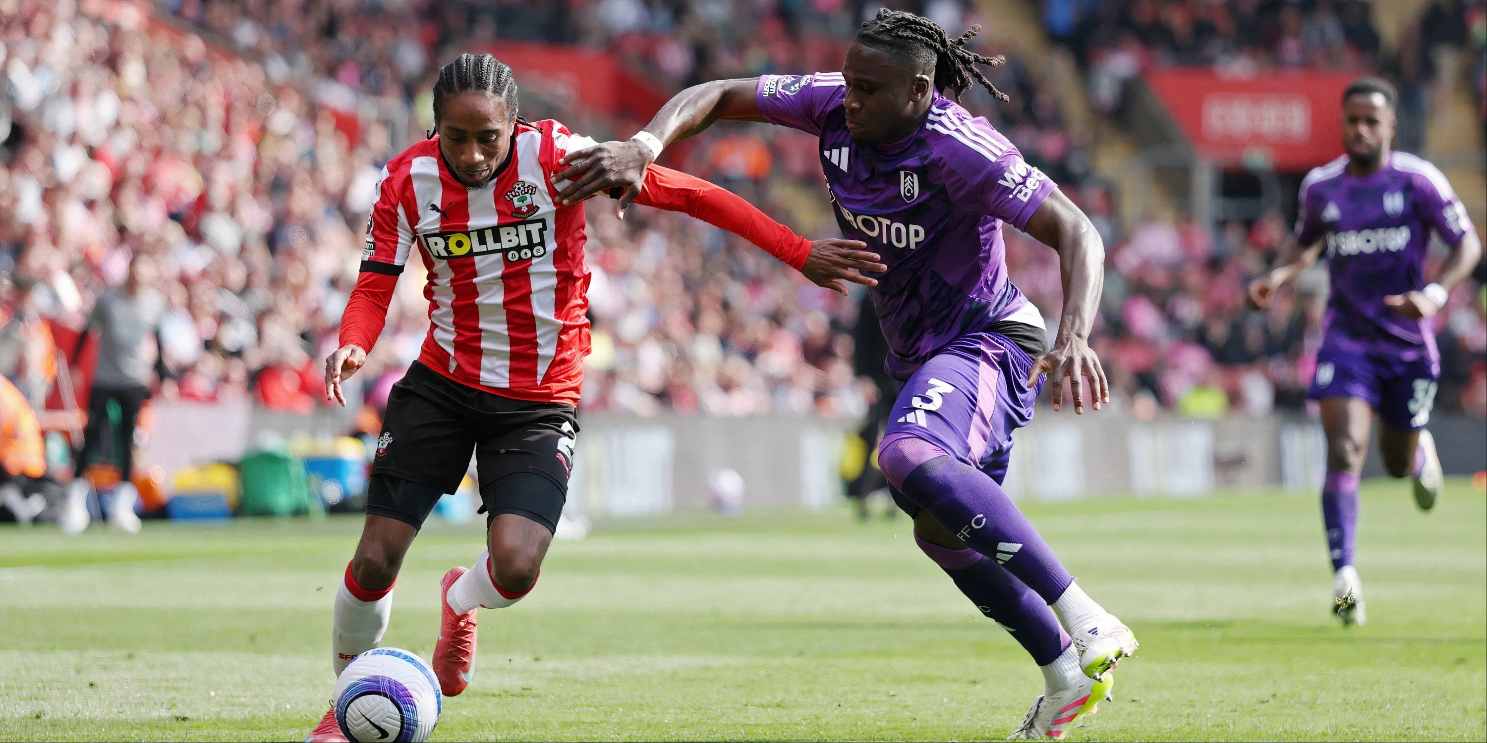 Kyle Walker-Peters trong màu áo Southampton