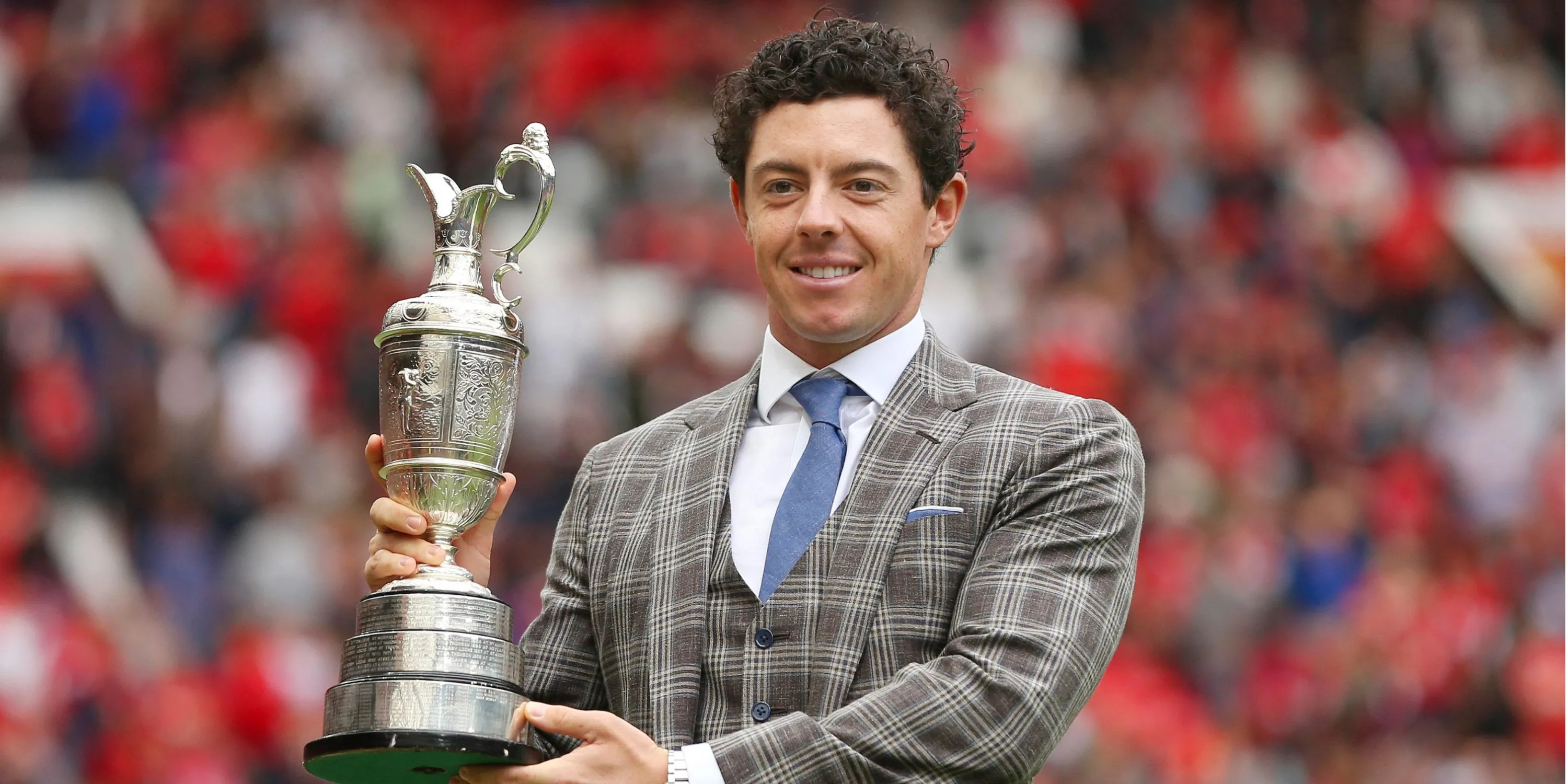 Rory McIlroy vinh danh chức vô địch tại sân vận động Old Trafford