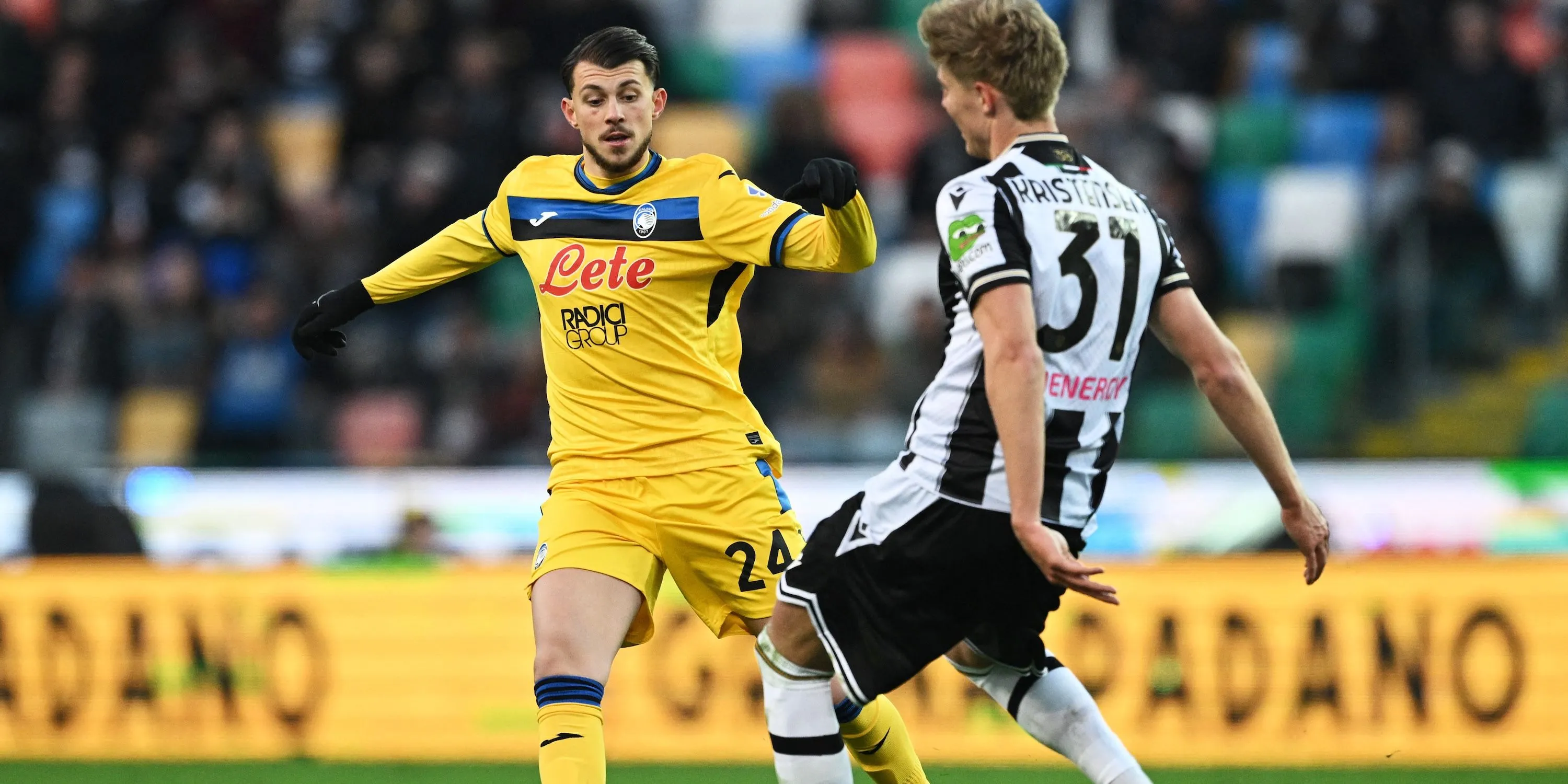 Tiền vệ Neil El Aynaoui trong màu áo Lens thi đấu tại Ligue 1