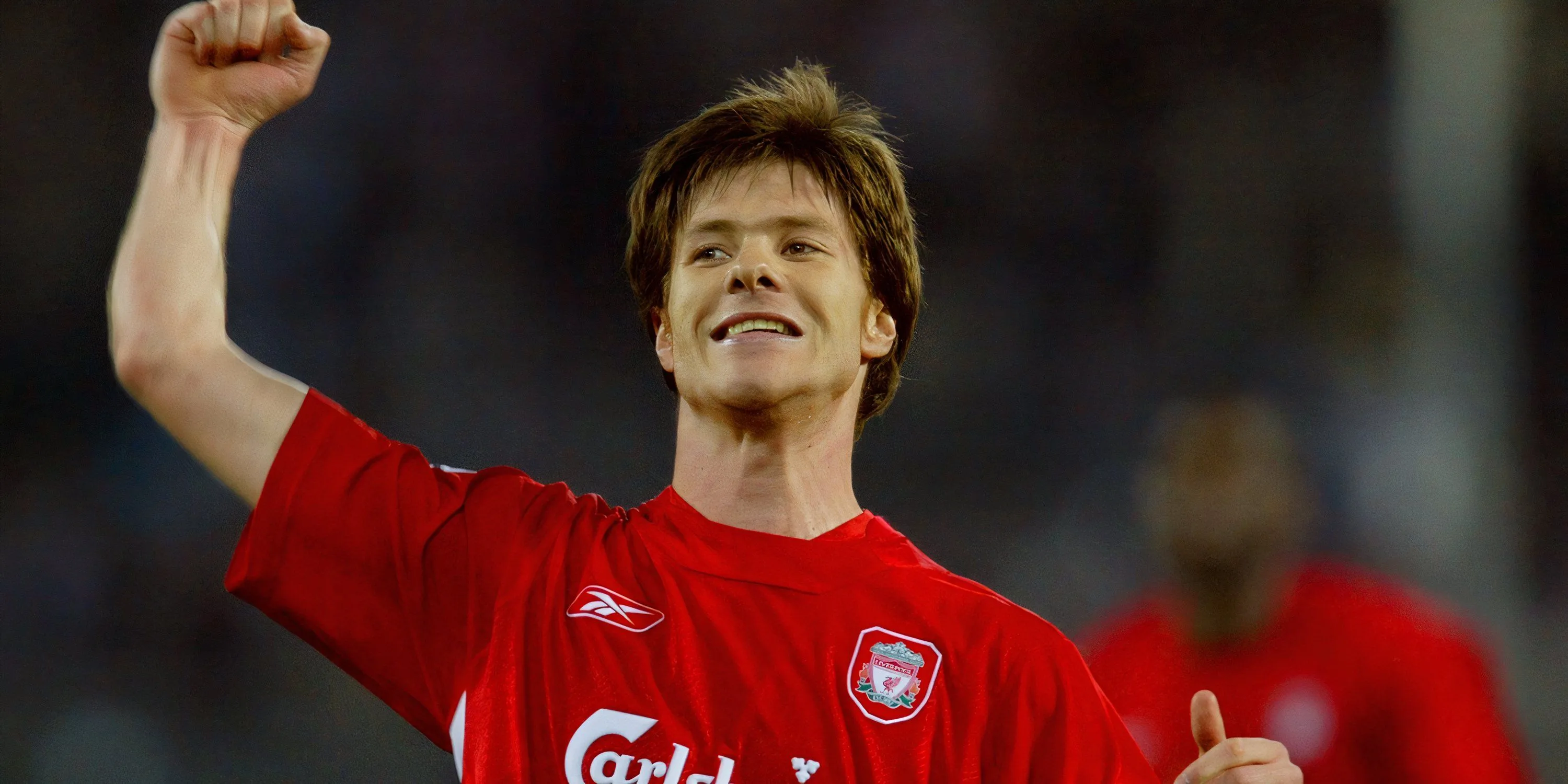 Tiền vệ Xabi Alonso, bậc thầy kiến tạo lối chơi