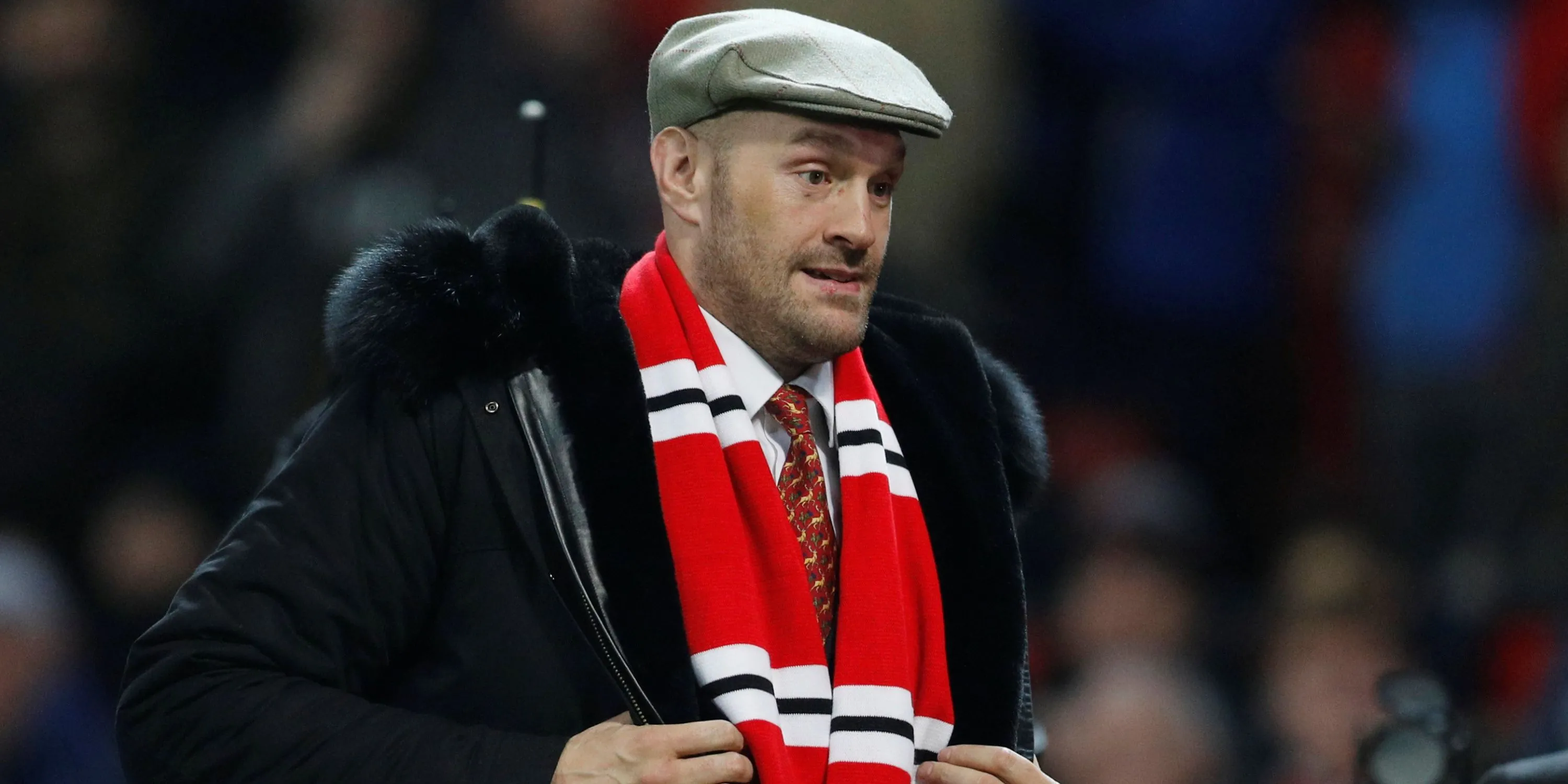 Võ sĩ Tyson Fury tại sân Old Trafford