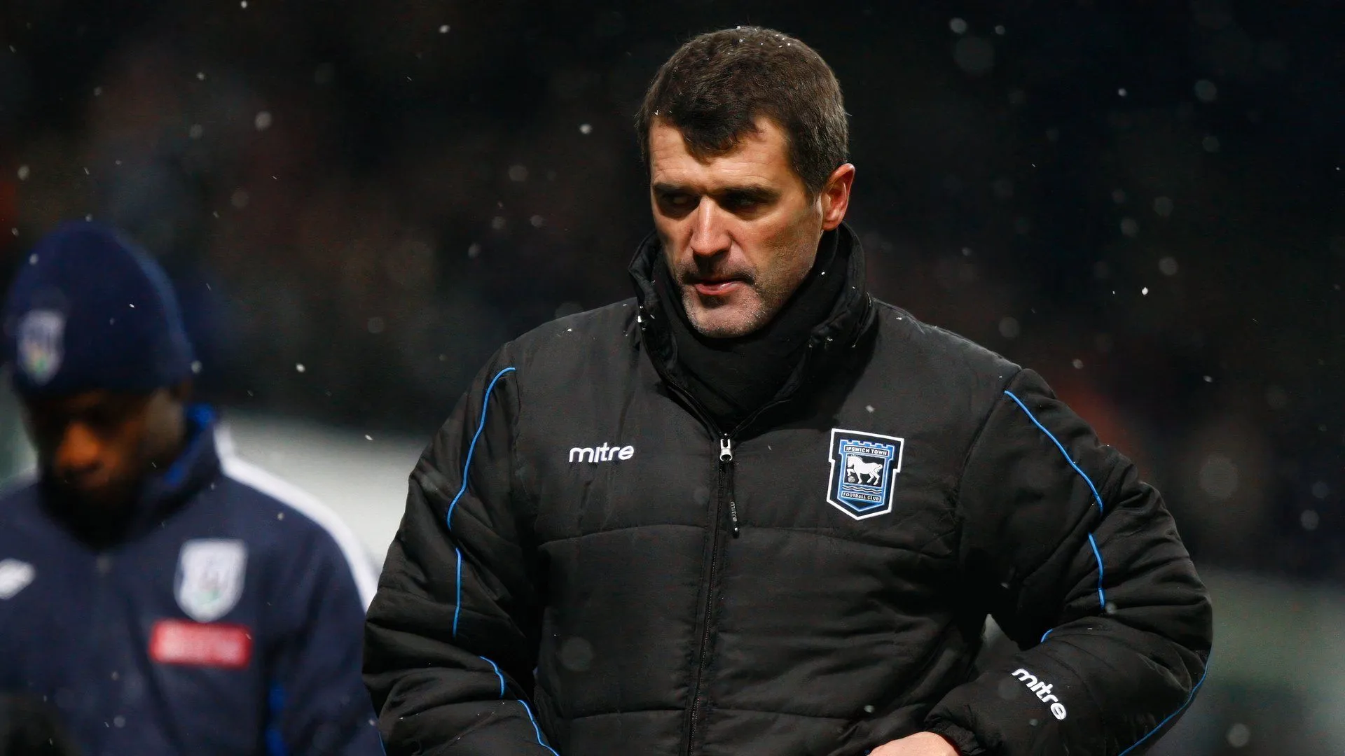 Huấn luyện viên Roy Keane thời điểm dẫn dắt Ipswich Town đối mặt vấn đề của Civelli