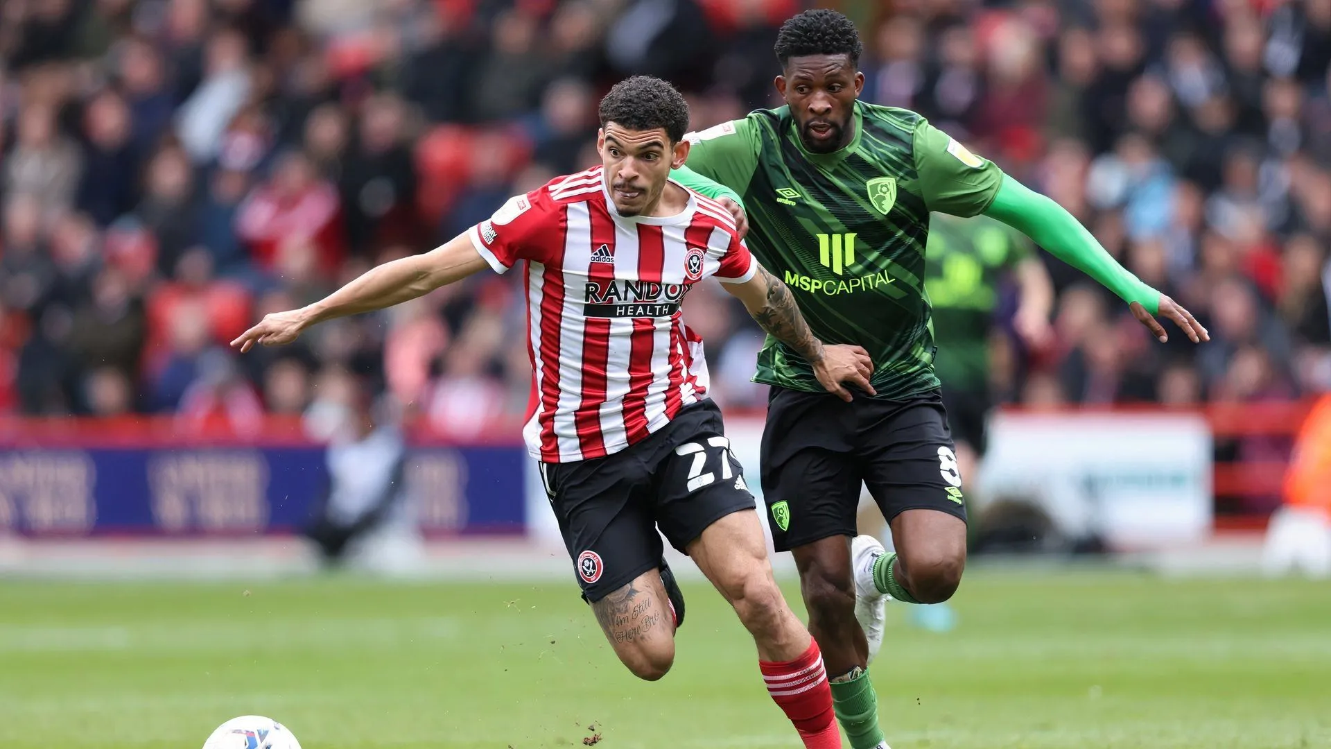 Pha bóng của Morgan Gibbs-White