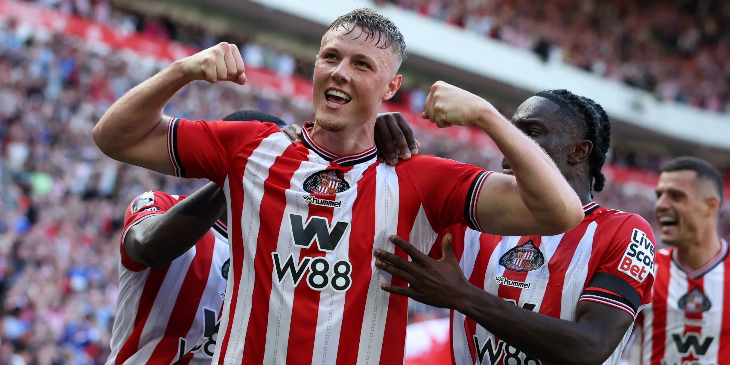Sunderland thi đấu ấn tượng tại Premier League, đội bóng gây bất ngờ với lối chơi kiên cường
