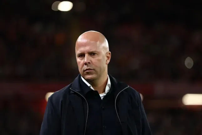 Arne Slot bị chỉ trích sau khi Liverpool trắng tay trước Crystal Palace trong trận Carabao Cup