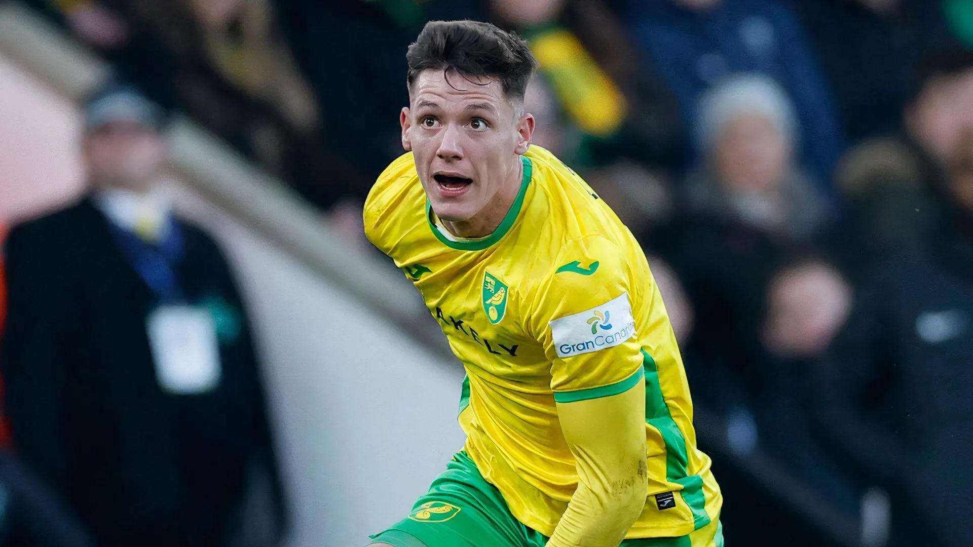 Cầu thủ Norwich City trong buổi tập, biểu tượng cho chiến dịch chuyển nhượng với nhiều tân binh