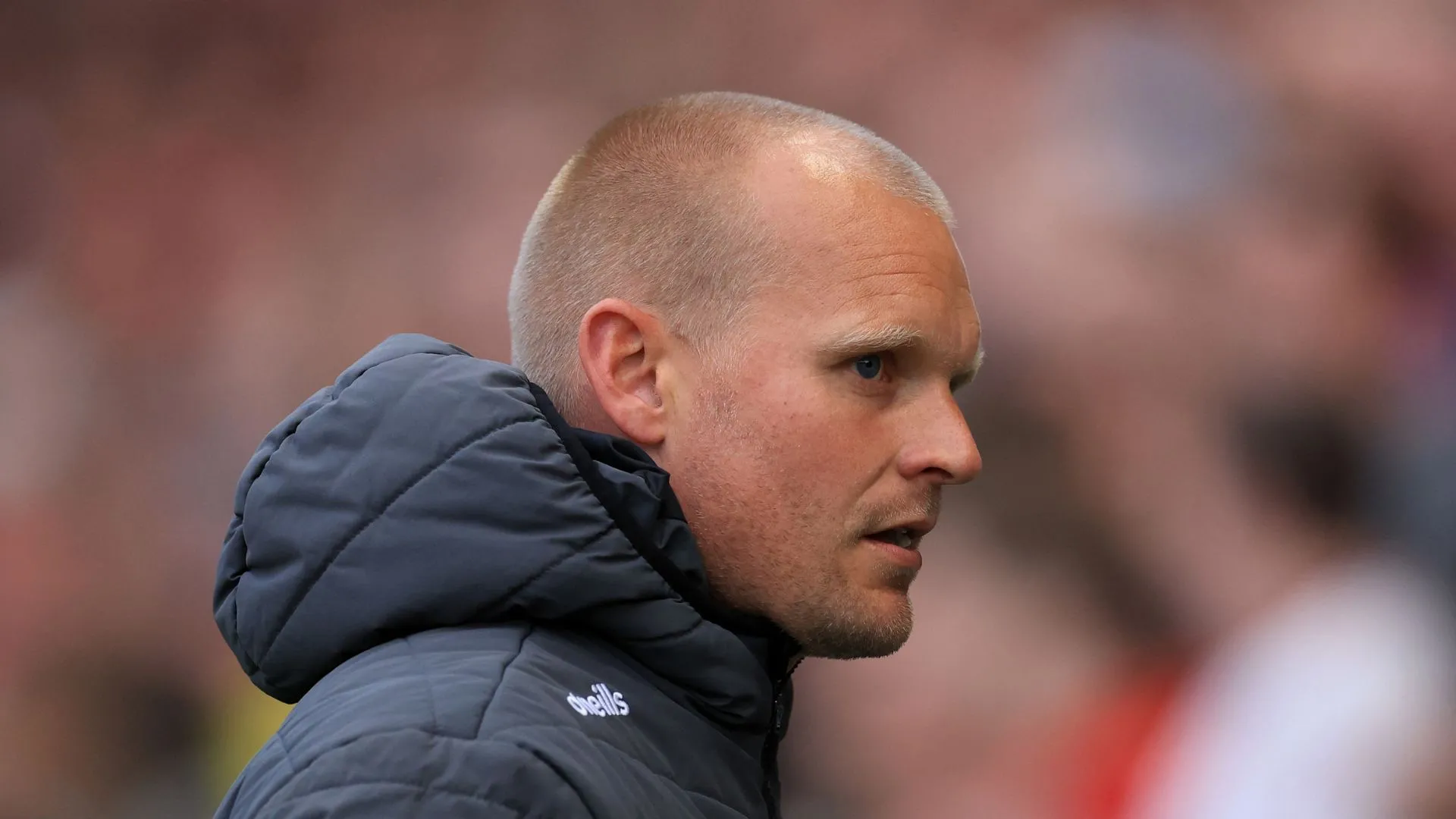 HLV Liam Manning của Norwich City đang chịu áp lực vì phong độ sa sút của đội bóng sau khi mất Borja Sainz