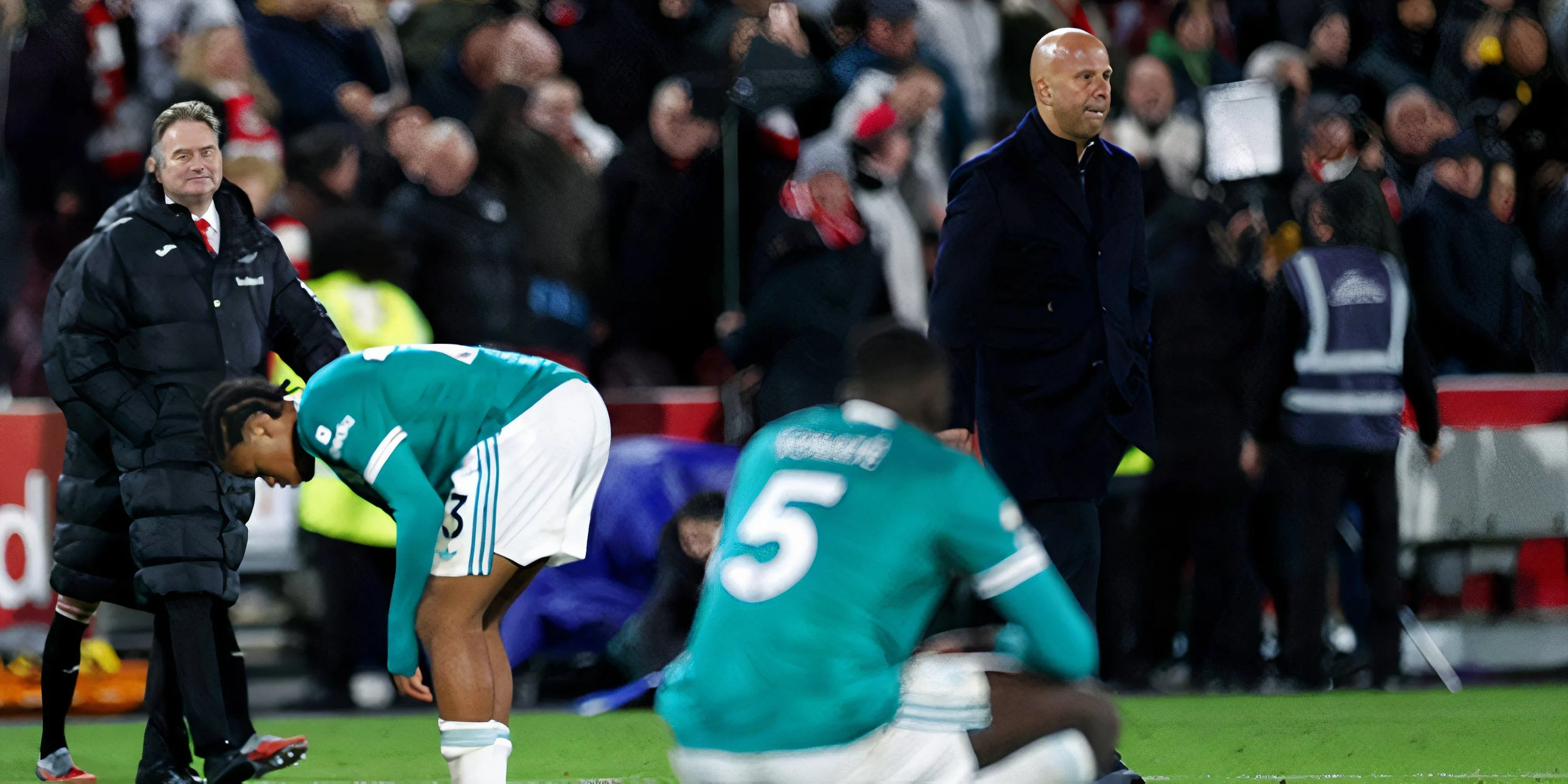 Huấn luyện viên Arne Slot của Liverpool lo lắng sau thất bại gần đây