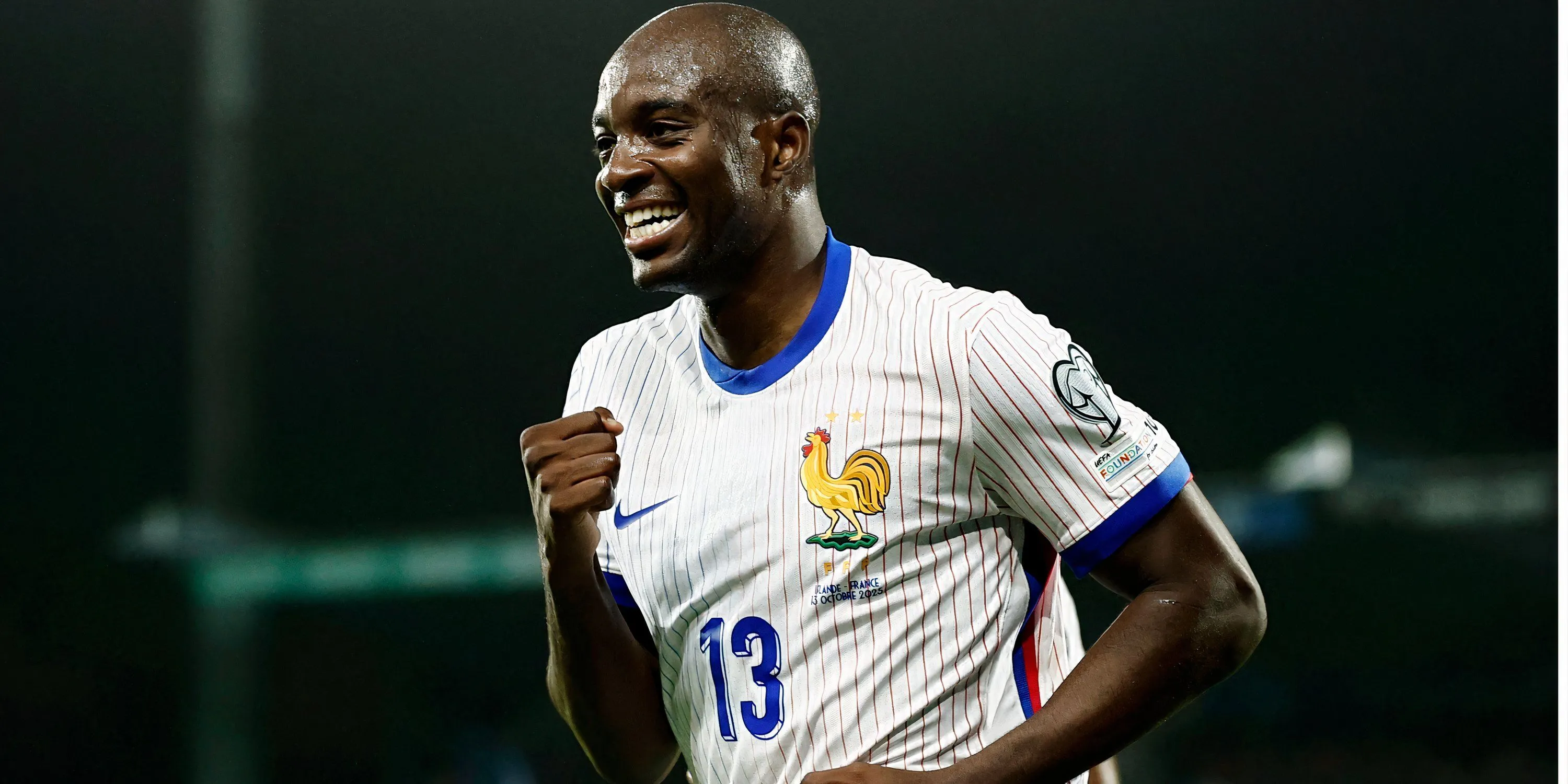 Mateta ăn mừng bàn thắng cho tuyển Pháp, minh họa khả năng dứt điểm và vị trí trung phong