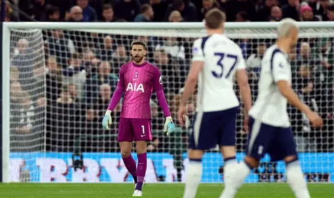 Tottenham nhập cuộc tệ hại trước Fulham